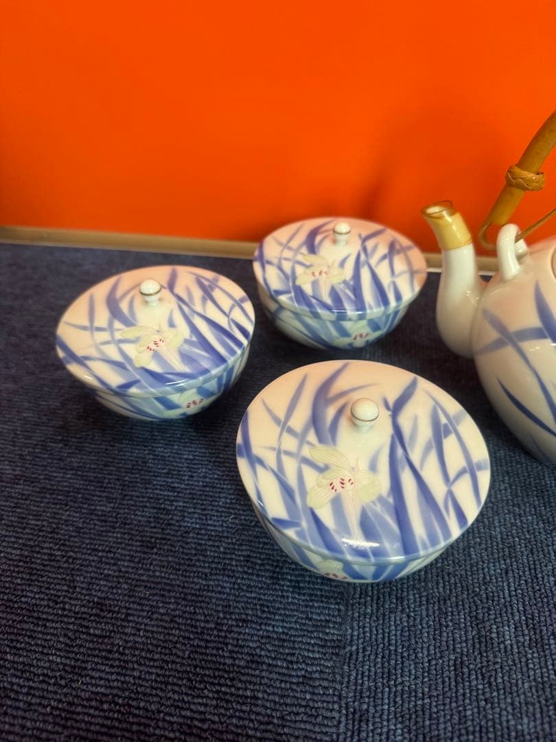 1702 深川製磁  菖蒲  茶器セット　急須1客　湯呑蓋付3客