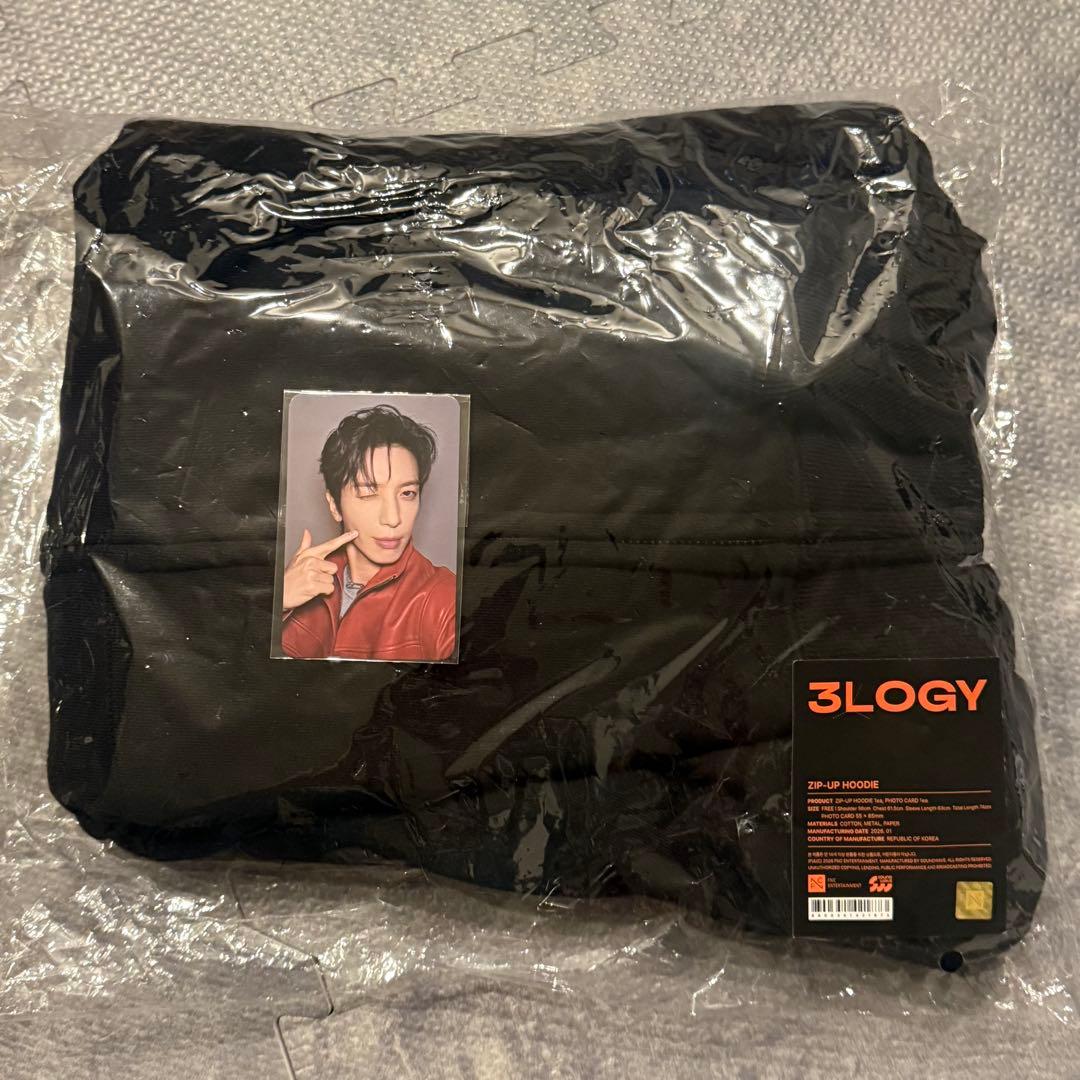 ヨンファ2026 CNBLUEソウルコン 3LOGY ZIP-UP HOODIE