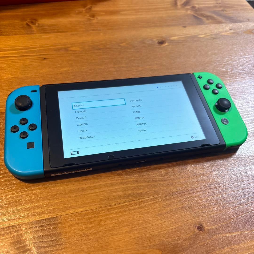 Nintendo Switch 本体 青/緑 ジョイコン　ケース付き