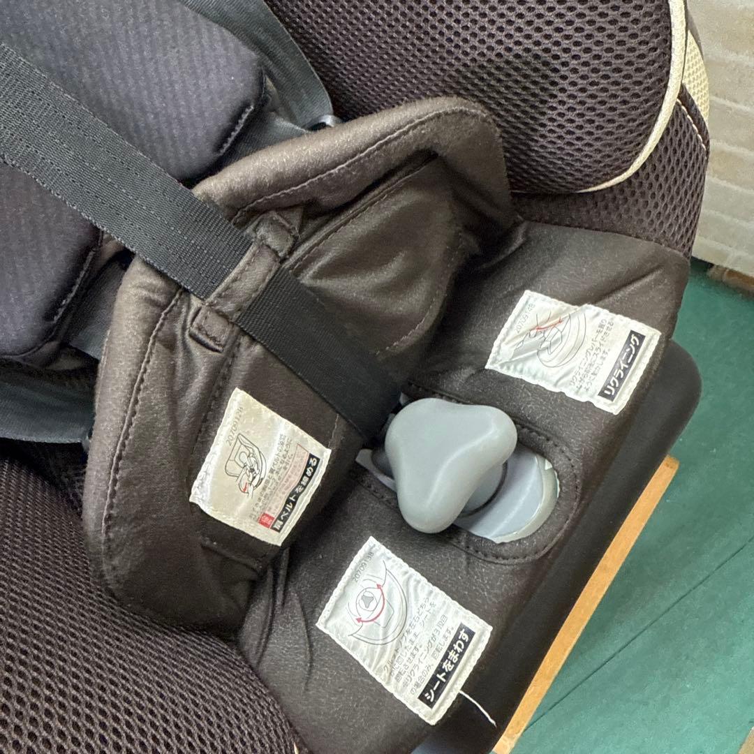 エールべべ　チャイルドシート クルット3i グランス　新生児からisofix