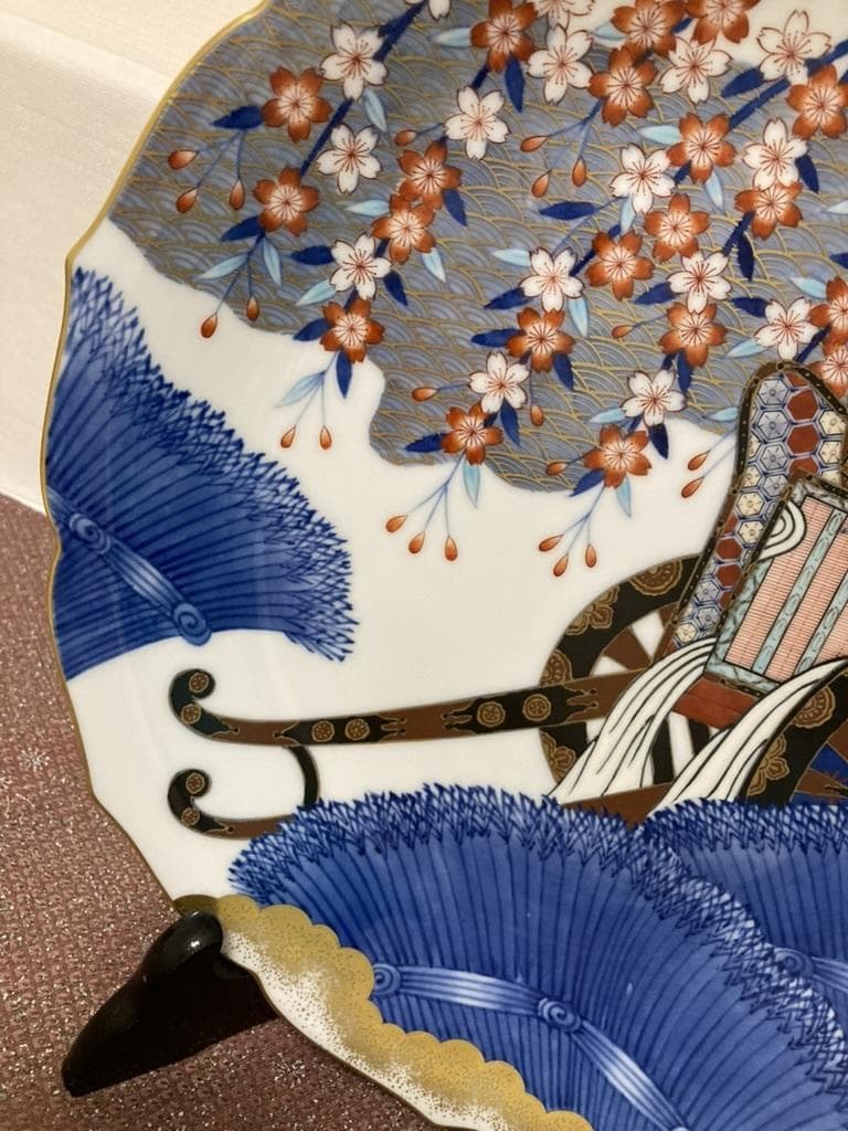 香蘭社　有田焼　染錦御所車　飾り皿