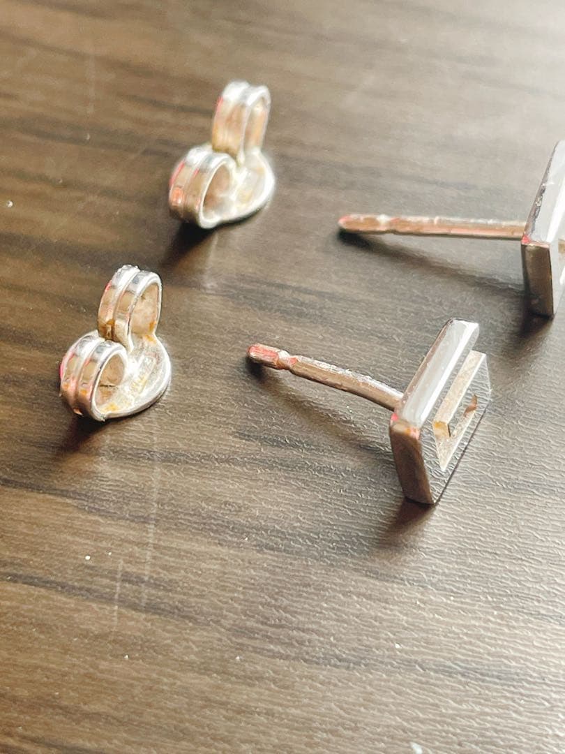 値下げ　GUCCI Gロゴスタッドピアス シルバー750 K18WG