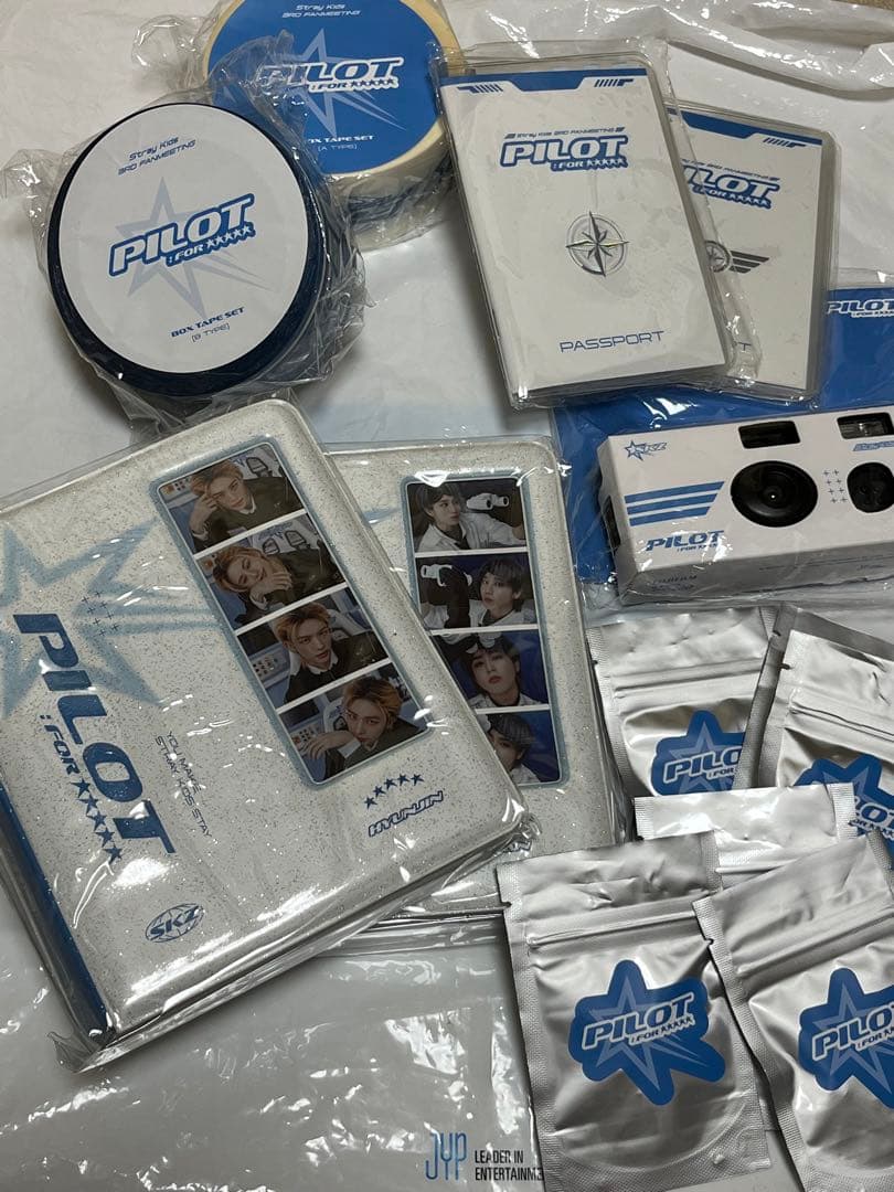 StrayKids スキズ ペンミ PILOT ヒョンジン ハン コレクトブック