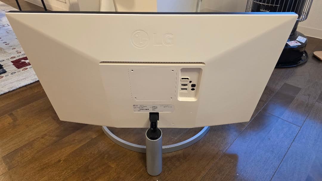 LG 27UL500-W 27インチ 4Kモニター 美品