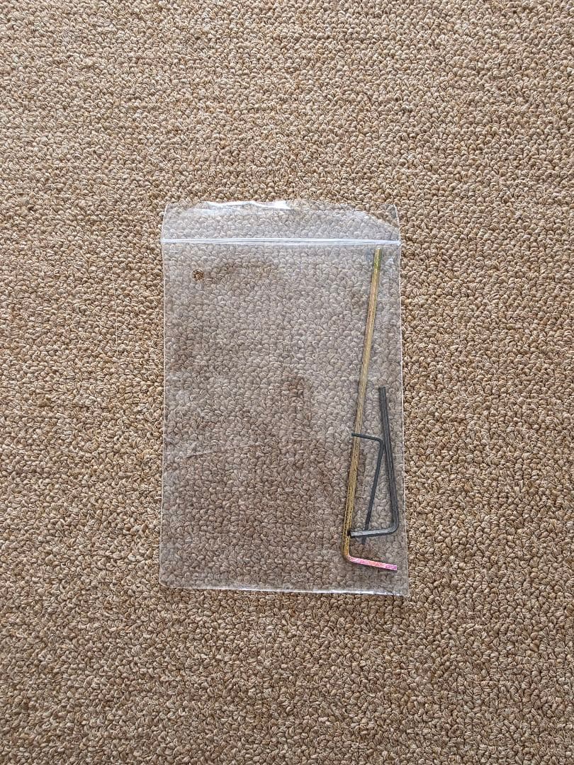 カスタム配色オーダーしたSadowsky のエレキベース