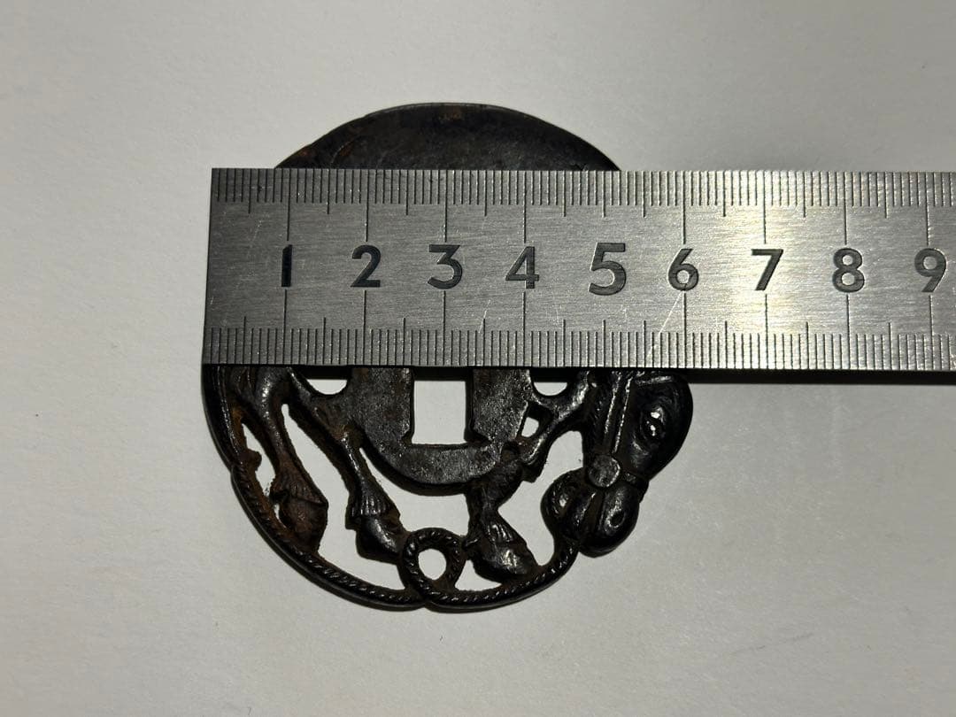 時代刀装具 鉄鐔 鉄鍔 馬図透かし彫 透かし鍔 刀剣 武具 拵え