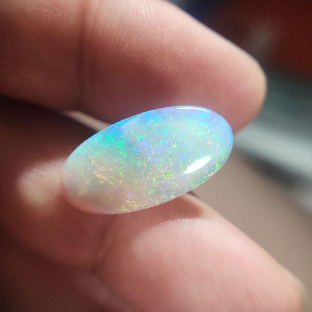 特大ギラギラ天然オパール 4.661ct