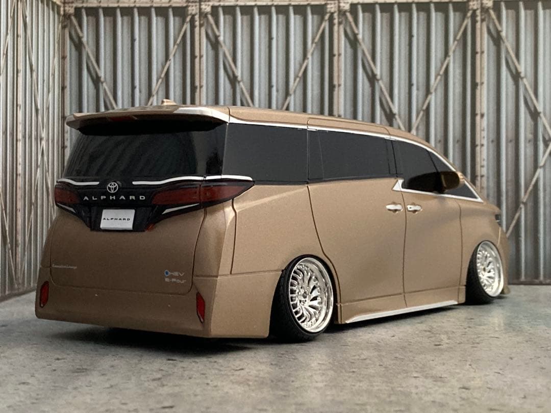 1/24 新型アルファード・ブロンド（カスタム品）