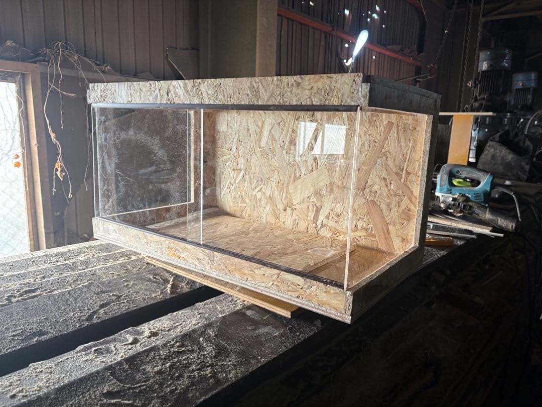 A$AP MOB 603030 サイドアクリル　天板穴　コーキング