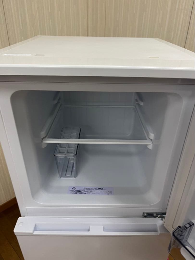 i 激安冷蔵庫!! アビテラックス AR-131 2022年 139L 冷蔵庫