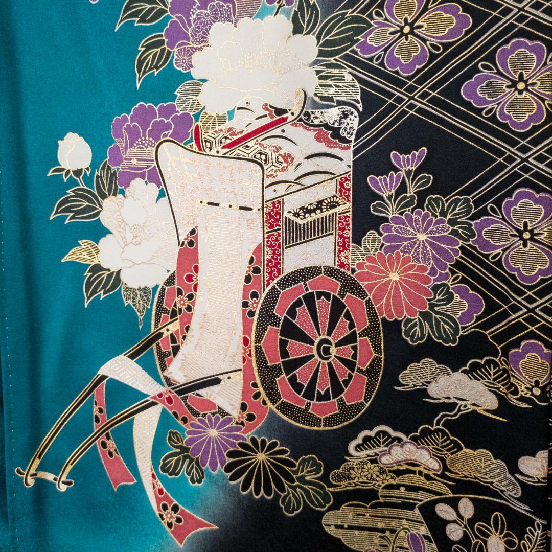 R7SK1329 振袖+帯 2点セット 花々 御所車 波 青緑 ゴールド 六通柄