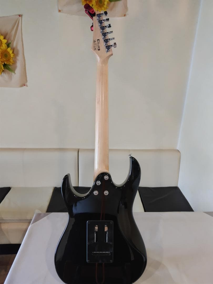 エレキギター ブラック ボリューム・トーン付き