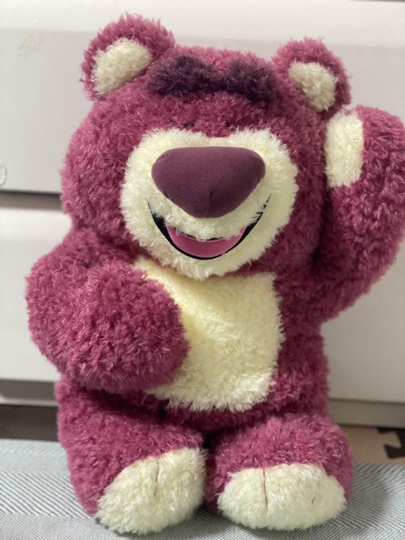 トイストーリー　ロッツォ　大きな人形