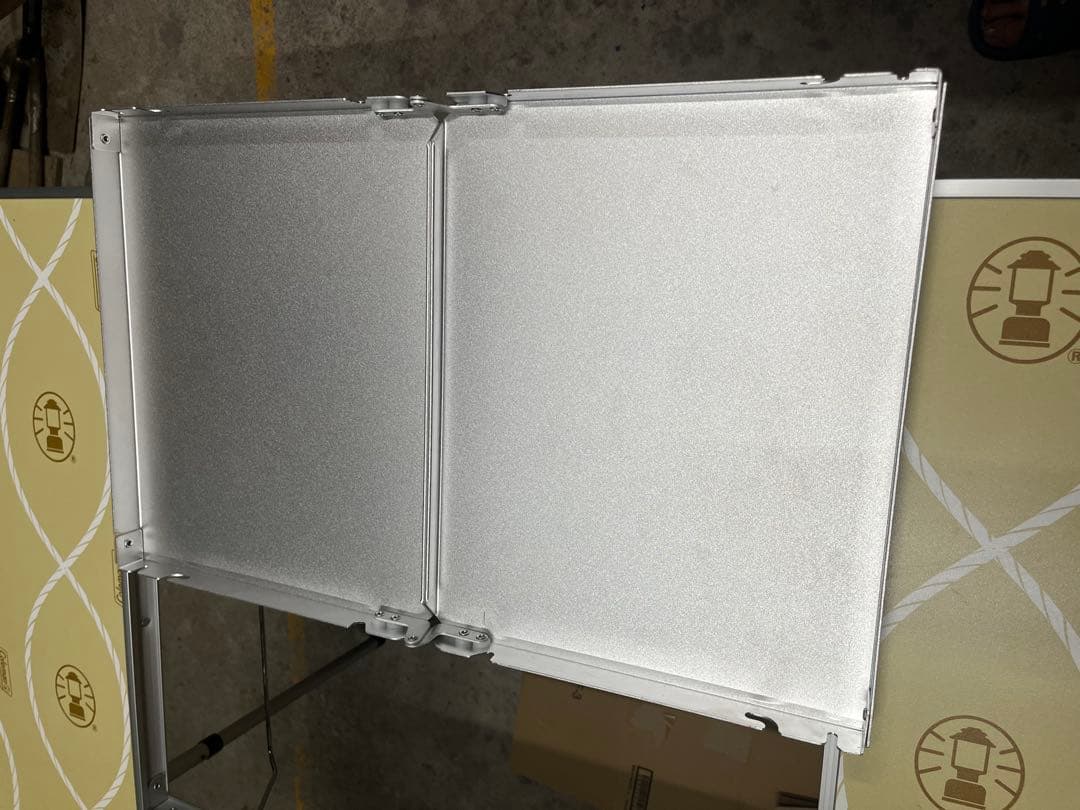 Coleman アウトドアテーブル ベージュ