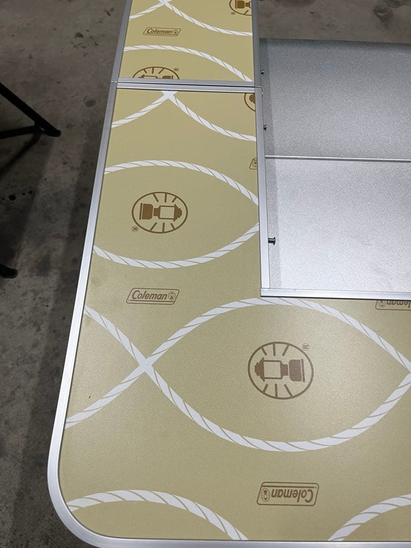 Coleman アウトドアテーブル ベージュ