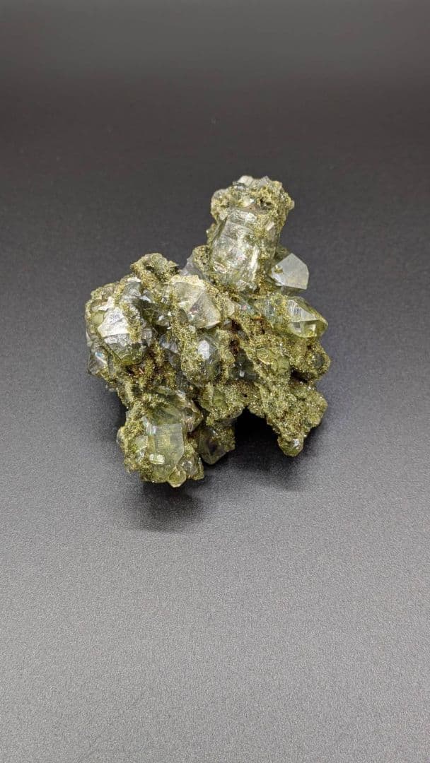 トルコ ハッカリ山脈産 エピドート & クォーツ 共生鉱物標本