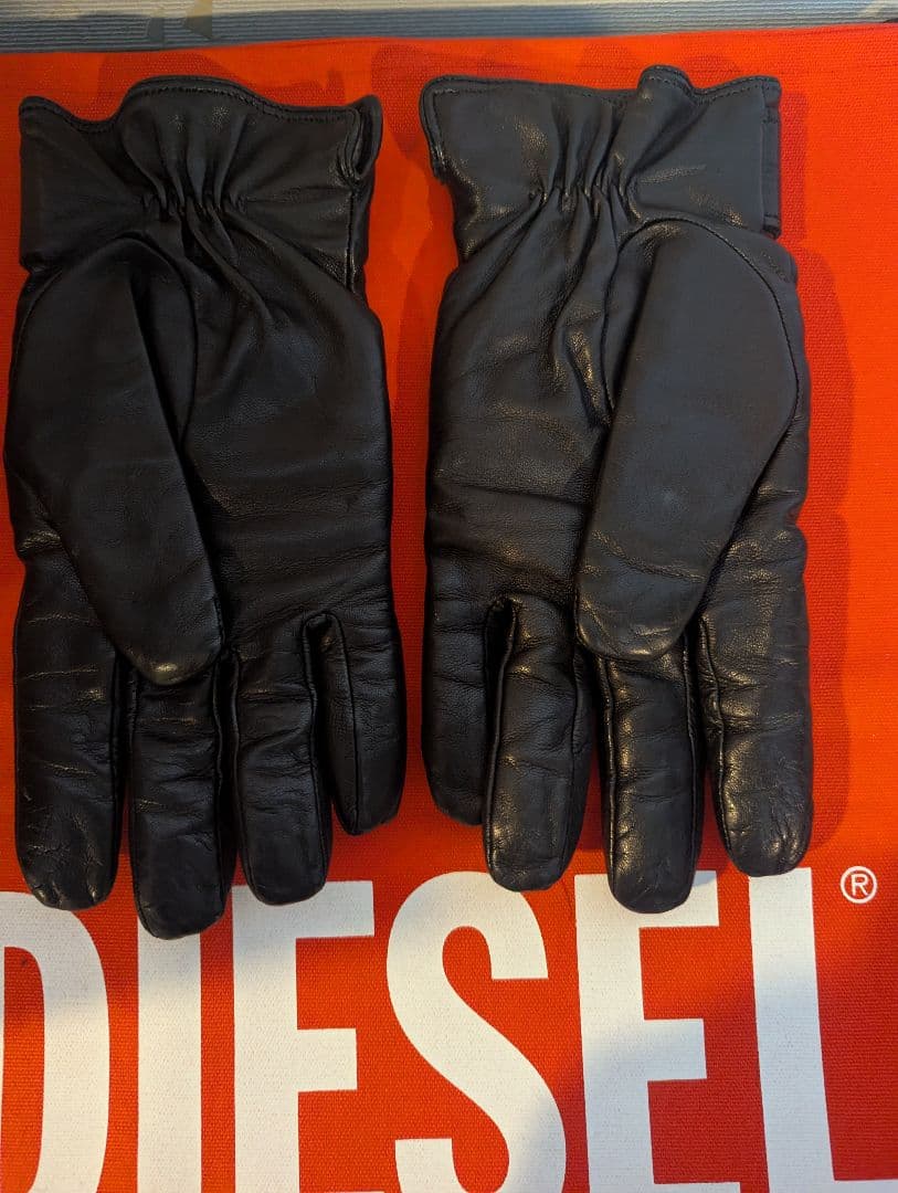 DIESEL 未使用美品グレン期ロゴ付きシープレザーグローブ