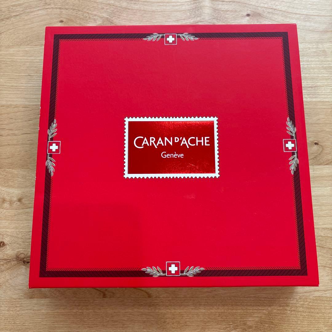 CARAN d'ACHE ボールペン 未使用