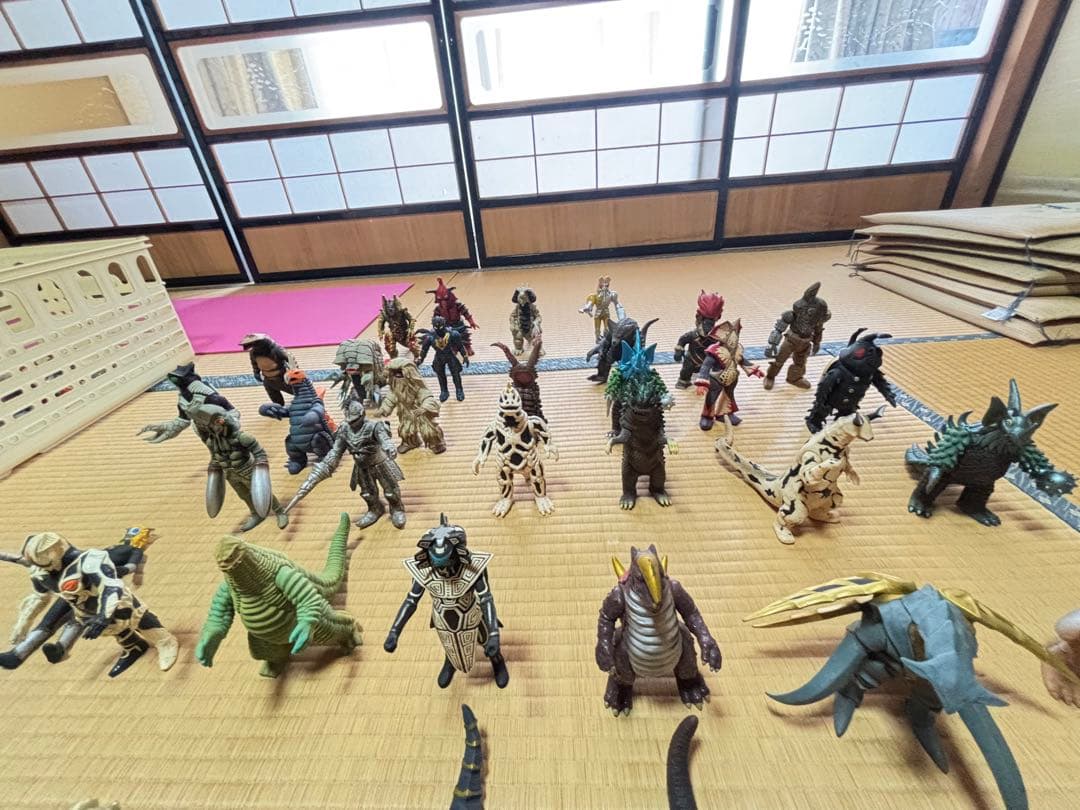 ヒ*キ様 ウルトラマンシリーズ 怪獣フィギュア【まとめ売り】