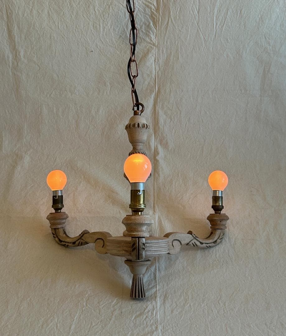フランスアンティーク　木製シャンデリア　３灯　シャビー　店舗什器