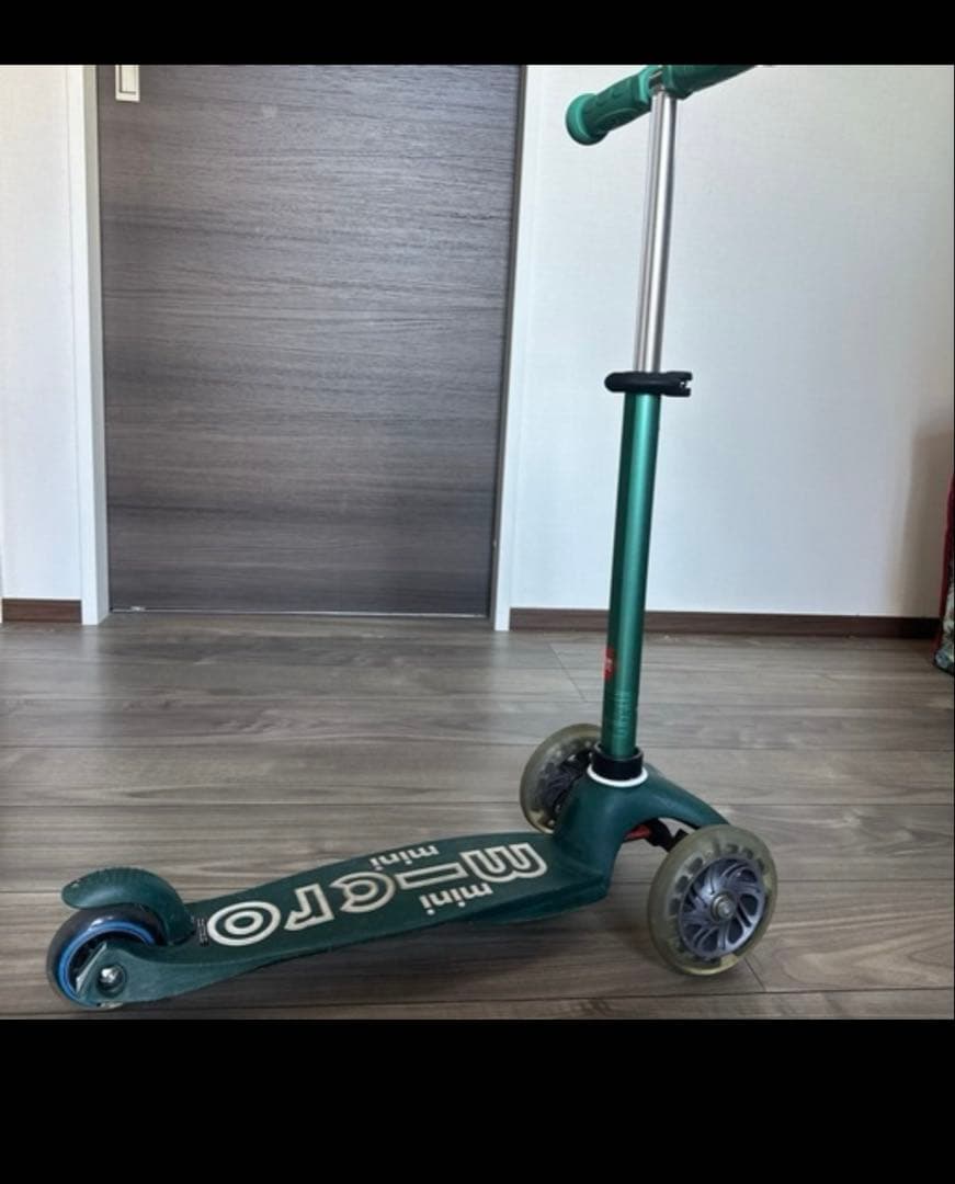 micro mini グリーンスケーター