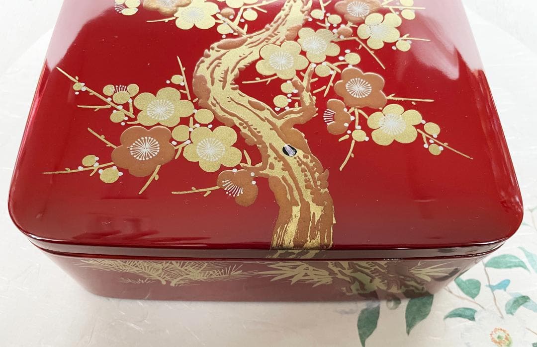 重箱 おせち 朱塗松竹梅蒔絵螺鈿入内黒 6.5寸 19.5cm 正月 弁当箱