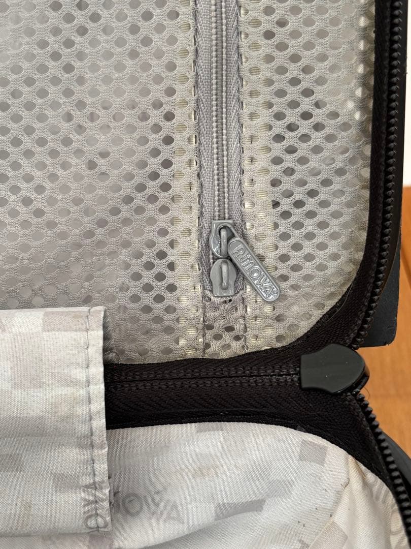 REMOWAリモワ SALSA サルサ キャリーケース 2輪 33L 機内持込可