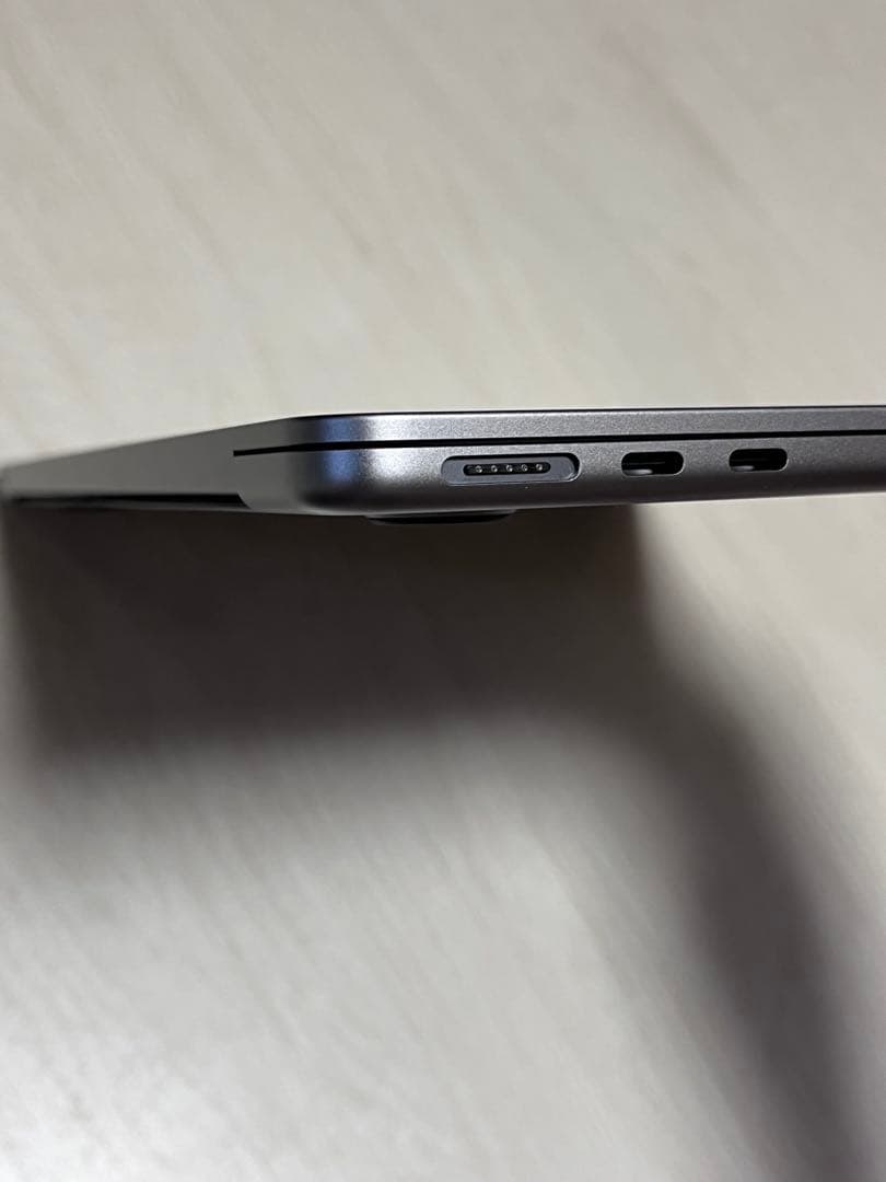 MacBook本体 MacBook Air (M2, 2022)