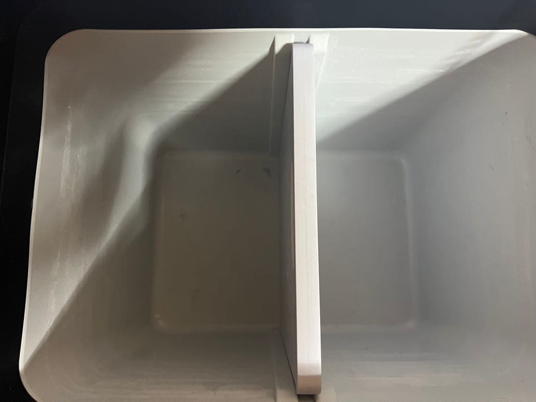 ポータブル車載冷蔵庫・冷凍庫　12V/24V AC100V