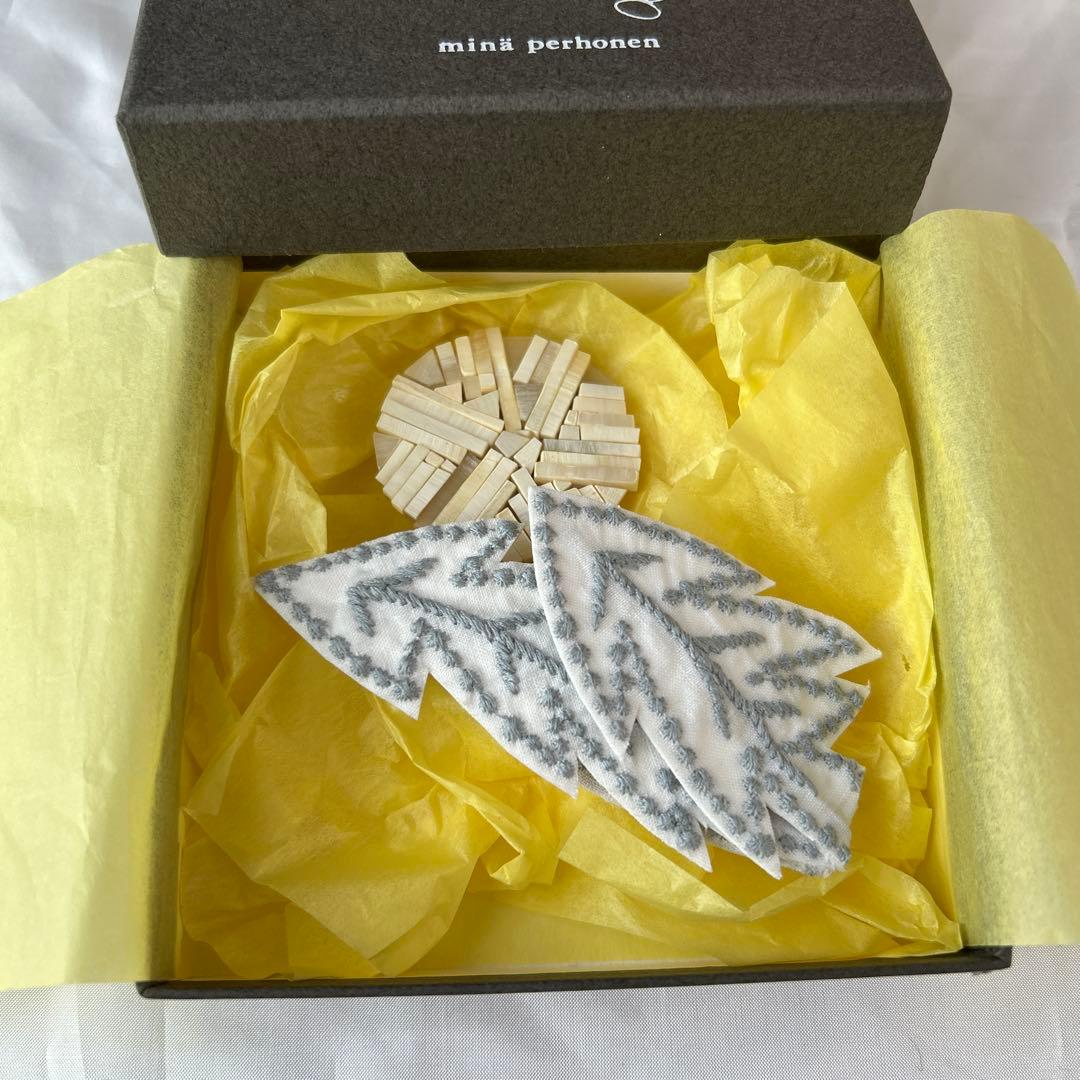 ミナペルホネン tanpopo タンポポ　ブローチ　正規品