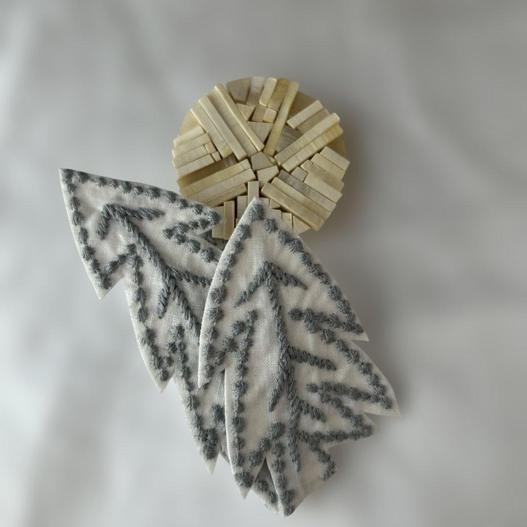 ミナペルホネン tanpopo タンポポ　ブローチ　正規品