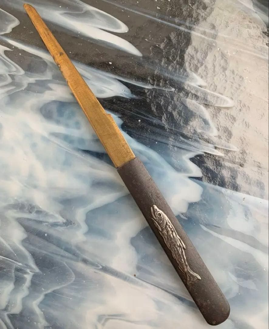 小柄小刀　魚図小柄袋　刀装具（15cm以下の合法サイズ）