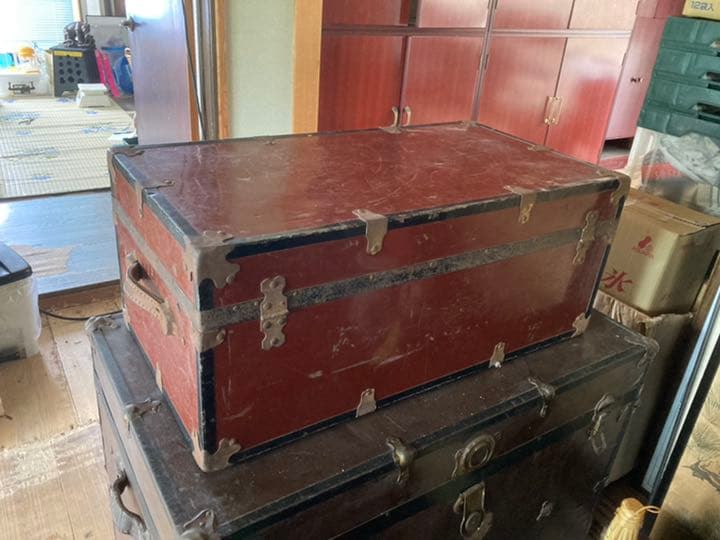 鍵付き船トランク