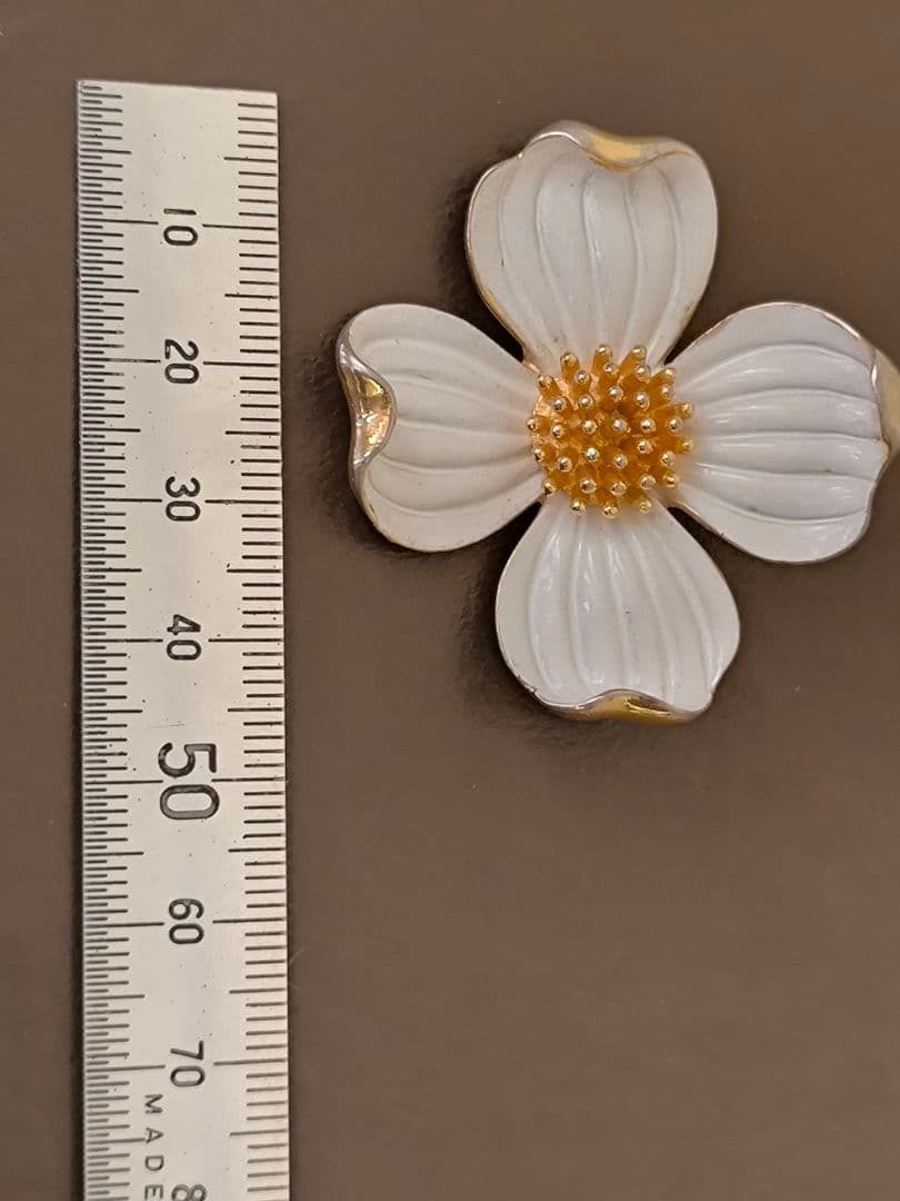 TRIFARI Vintage ヴィンテージ トリファリ ハナミズキ ブローチ