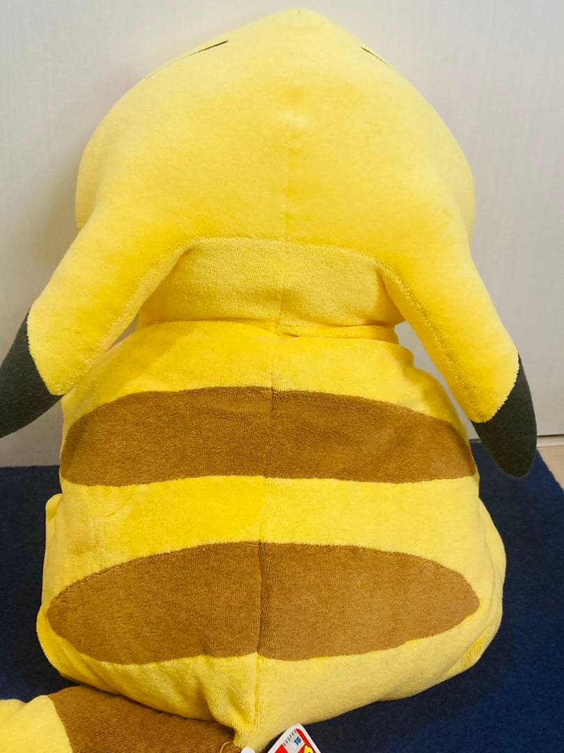 くたくたピカチュウ　ぬいぐるみ　寝そべり　クッション　TOMY レトロ　ポケモン