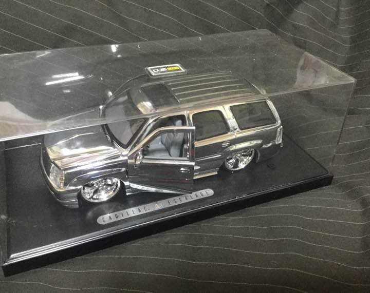 Jada キャデラック エスカレード DUB メッキカスタム