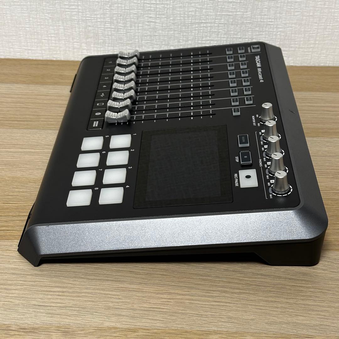 TASCAM Mixcast 4 タスカム ポッドキャスト制作ワークステーション