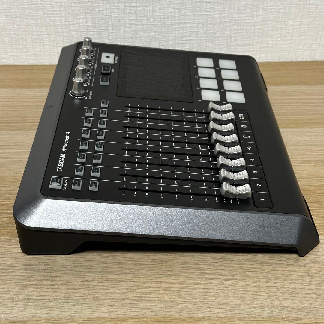 TASCAM Mixcast 4 タスカム ポッドキャスト制作ワークステーション
