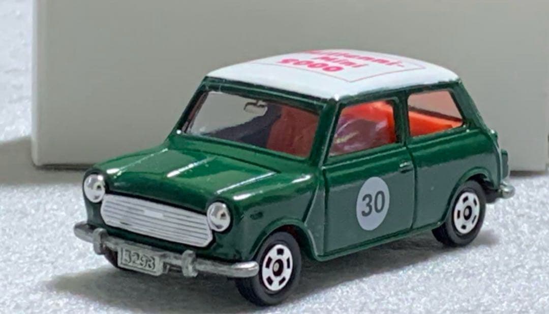 トミカ ミニクーパー millenni-mini 2000 ピンク