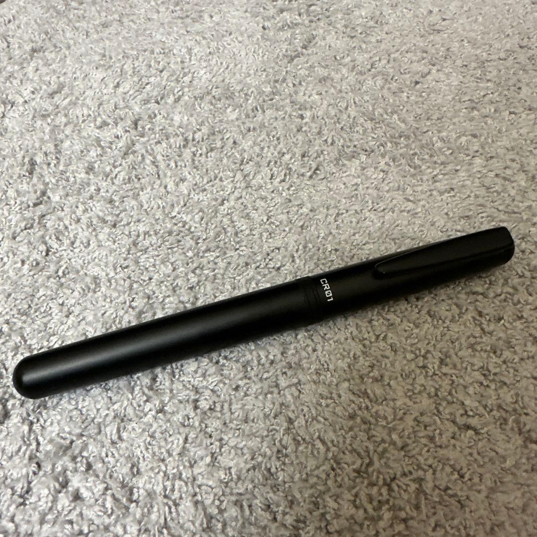 筆箱とシャーペン、ボールペン