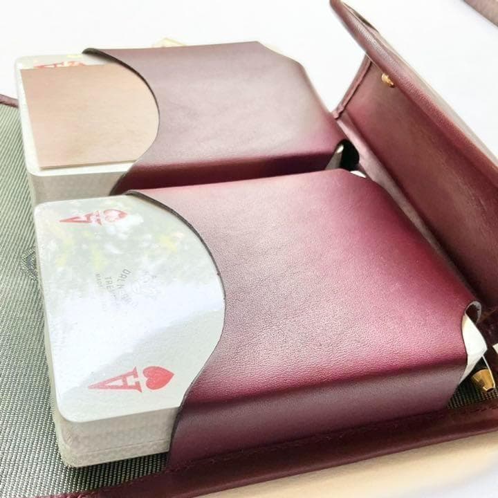 ダグネグロ　高級トランプセット　イタリアンレザーケース・ボールペン・メモ　レッド