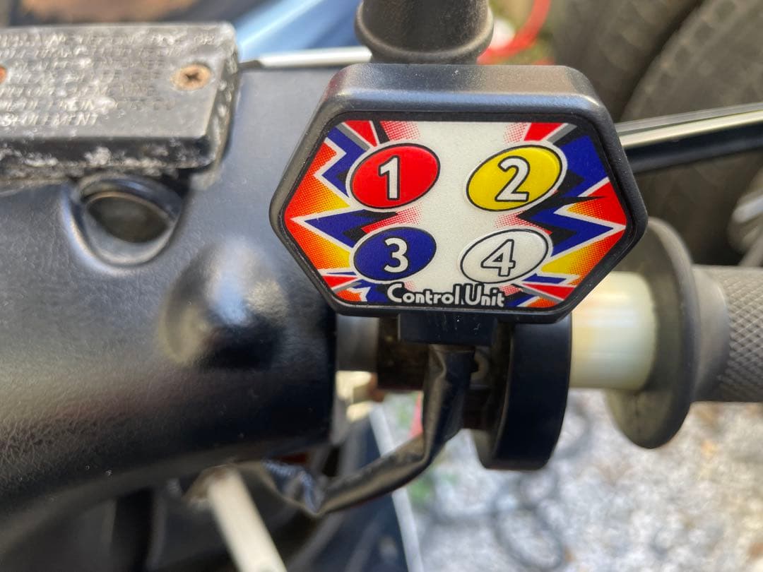 ヤマハ　グランドアクシス100　キタコ　デジタルメーター