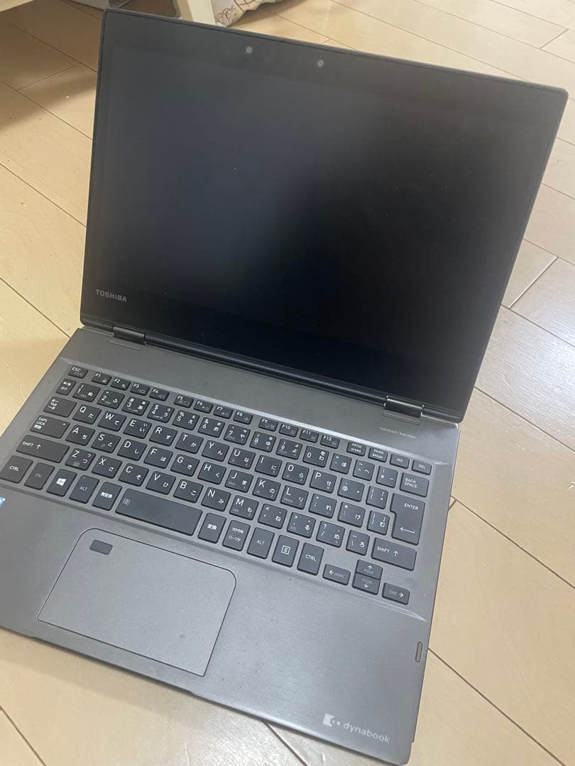 TOSHIBA dynabook V82 PV82BMP-NJA メタリック