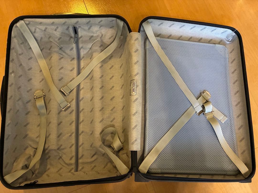 リモワ RIMOWA2輪　ポリカーボネート製『ジャンク品として』