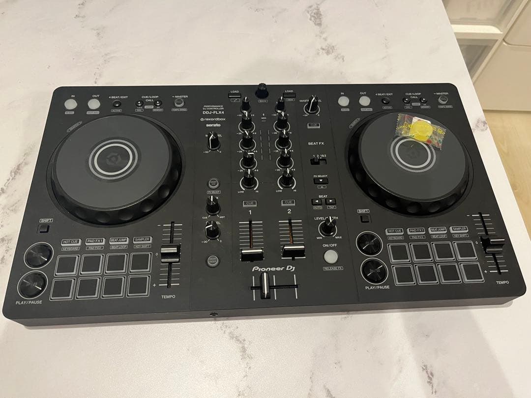 DDJ-FLX4 DJコントローラー Pioneer 　ケース付き