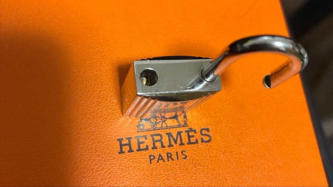 エルメス シルバー　カデナ　南京錠　パドロック　鍵　キー　NO59