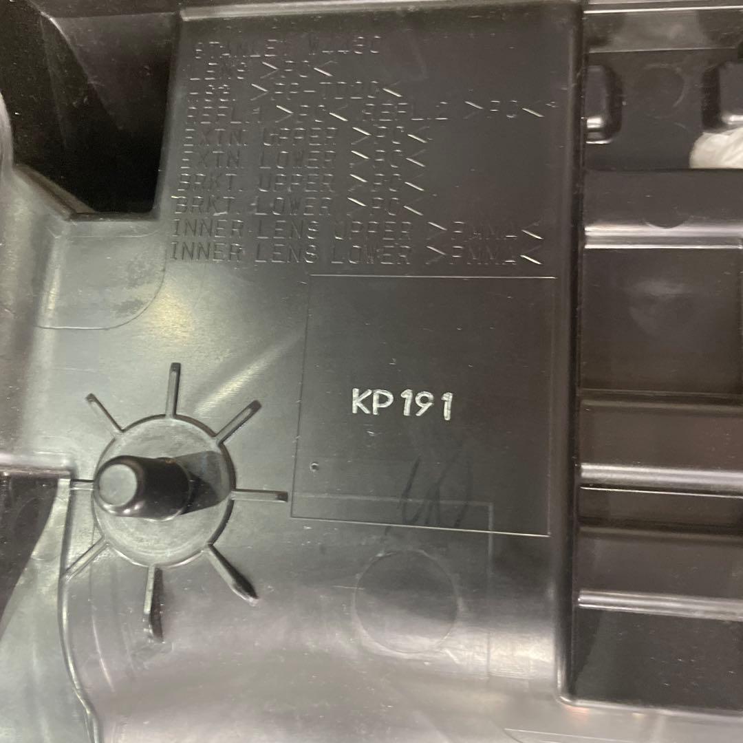 ＰＣＸ JF81 ヘッドライト