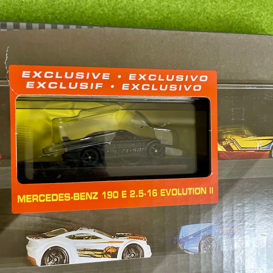 ホットウィール プレミアム ディスプレイケース　新品　未開封　ミニカー付き