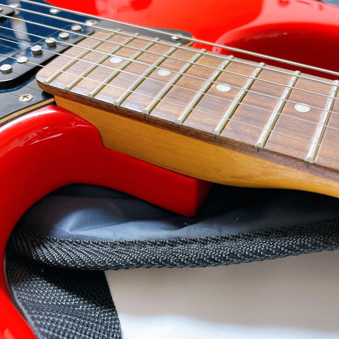 BUSKER'S 黒　赤　ストラトタイプ　エレキギター