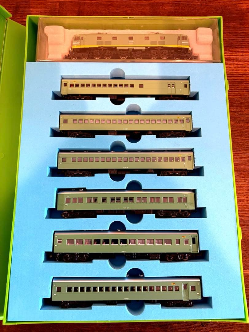 マイクロエースA-5260+A-5261 臨時特急「さくら」基本7両+増結3両